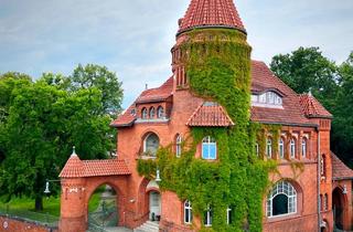 Wohnung kaufen in Sixtusgarten, 10965 Kreuzberg, Modernes Schlossleben über den Dächern Berlins – Maisonette in der denkmalgeschützten Sixtusvilla