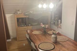 Wohnung kaufen in Kocherstraße, 71083 Herrenberg, Exklusive, vollständig renovierte 4,5-Zimmer-Wohnung mit Balkon EBK Garten 2 Fam: privater Eingang