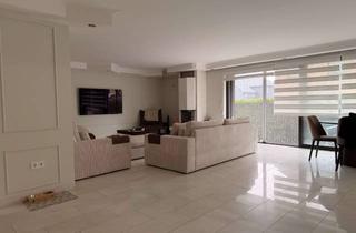 Wohnung kaufen in 47445 Moers, Stilvolle Maisonettewohnung mit Sauna, Terrasse und eigenem Eingang in Moers-Utfort