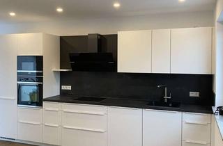 Wohnung mieten in Mittelsteinbacher Straße, 74629 Pfedelbach, Moderne Dachgeschosswohnung mit Loggia, Einbauküche und zwei Stellplätzen!