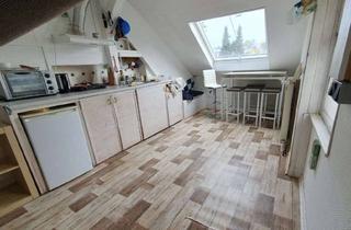 WG-Zimmer mieten in Poststraße 152, 55126 Finthen, Gemütliches Dachgeschoss mit eigener Küche und Bad – ruhige Zweier-WG mit Charme