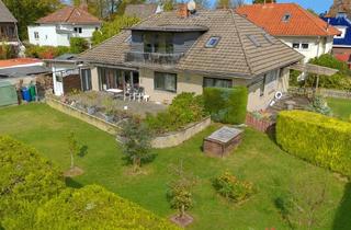 Mehrfamilienhaus kaufen in 27580 Lehe, Großzügiges Zweifamilienhaus mit Doppelgarage, Garten und Wintergarten in Bremerhaven/Speckenbüttel