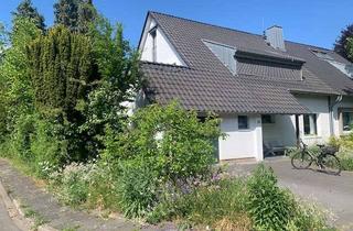 Doppelhaushälfte kaufen in 47800 Bockum, Doppelhaushälfte mit 4 Zimmern in Bestlage des Blumenviertels in Krefeld-Bockum