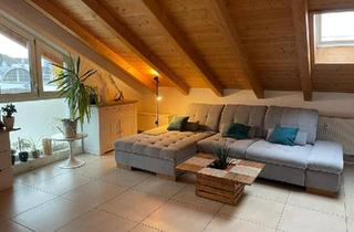 Wohnung kaufen in 83026 Rosenheim, Rosenheim - 3 Zimmer Dachgeschoß Wohnung inkl. Einbauküche