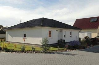 Haus kaufen in Zum Blauen See 36, 04552 Borna, Borna - Bungalowneubau für 2. Lebenshälfte, Siedlung Lerchenberg