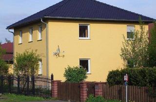 Haus kaufen in Graßdorfer Straße 50, 04425 Taucha, Taucha - moderner Stadthausneubau mit Wärmepumpe, Carport, in Taucha