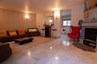 Wohnung kaufen in 76133 Karlsruhe, Karlsruhe - Außergewöhnliche Maisonettewohnung in ruhiger Hinterhoflage mit Kamin und Terrasse.