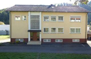 Haus kaufen in 88529 Zwiefalten, Zwiefalten - Dreifamilienhaus mit Einliegerwohnung am Ortsrand von Zwiefalten