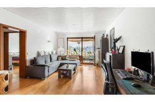 Wohnung kaufen in 51143 Porz, Helle DG-Wohnung mit Süd-Ost-Balkon, Wannenbad und gepflegter Ausstattung