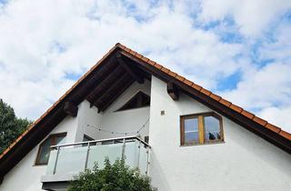 Wohnung mieten in Hohenheimer Straße 64, 71686 Remseck, Attraktive 3,5-Zimmer Dachgeschosswohnung mit Balkon in Remseck am Neckar