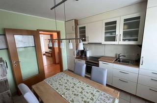 Wohnung mieten in Ginsterweg, 42549 Velbert, Gemütliche & wohnfertige 2-Zimmer-Wohnung mit Balkon und Einbauküche