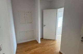 Wohnung mieten in 82319 Starnberg, Elegante 3-Zimmer Wohnung mit Balkon im 5. OG in München-Neuhausen