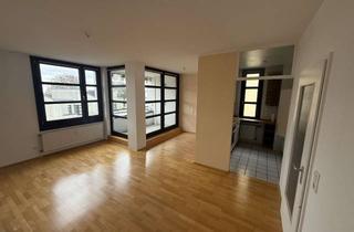 Wohnung mieten in Schimmelbuschstraße 36, 40699 Erkrath, Helle 2-Zimmer-Wohnung mit Süd-Loggia & Tiefgaragenstellplatz in idealer Lage von Erkrath-Hochdahl
