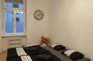 Wohnung mieten in Jahnstraße 30, 65185 Wiesbaden, WG sucht Mitbewohner/in – 1 Zimmer in 4er-WG