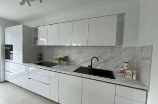 Wohnung mieten in 55130 Weisenau, Neuwertige 2-Zimmer Dachgeschoss Wohnung mit Balkon in Mainz-Weisenau