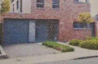Wohnung mieten in 52525 Heinsberg, EG Mietwohnung gehoben, 3 ZKDB 95m² Terrasse mit Garten, Garage, Innenhof, Keller