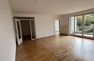 Wohnung mieten in Hohenzollernstraße 17, 33617 Innenstadt, Schöne 2-Zimmer Wohnung mit Balkon und Einbauküche in der Nähe des botanischen Gartens