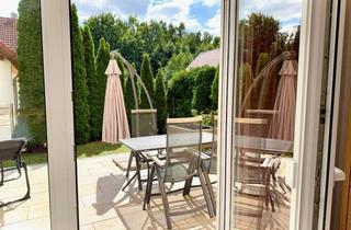 Haus kaufen in 93095 Hagelstadt, Provisionsfrei - gepflegte DHH mit Südterrasse und Doppelgarage