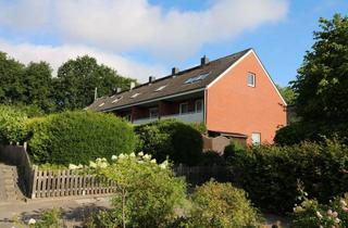 Reihenhaus kaufen in 24340 Eckernförde, Wohlfühlen leicht gemacht – renoviertes Reihenhaus mit sonniger Terrasse, Garten und Keller