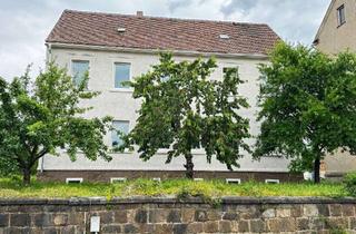 Mehrfamilienhaus kaufen in 02708 Löbau, Teilsaniertes Mehrfamilienhaus – ideal für zwei Generationen. Entdecken Sie Ihr neues Zuhause!