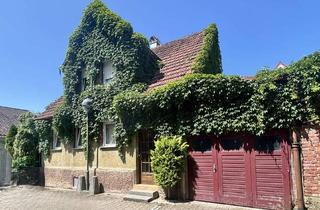 Haus kaufen in 73207 Plochingen, Sanierungsbedürftiges Häuschen m. Altbau-Charme u. Remise