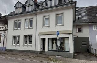 Anlageobjekt in Römerstrasse, 79541 Lörrach, Mehrfamilien-Geschäftshaus