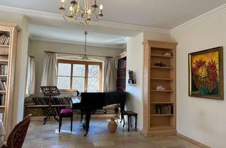 Gewerbeimmobilie mieten in 82467 Garmisch-Partenkirchen, Helles Studio mit Flügel und Bibliothek für Kunstliebhaber in denkmalgeschützter Villa in Garmisch