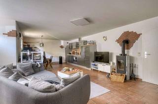 Wohnung kaufen in 96117 Memmelsdorf, 2-Zi-Wohnung im Grünen, Kaminofen, Einbauküche, separater Zugang, ideal für Single oder 2 Personen