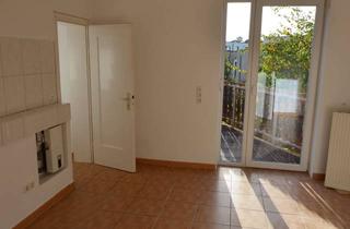 Wohnung mieten in Bahnhofstraße 10, 33758 Schloß Holte-Stukenbrock, Charmanter Altbau trifft modernes Wohngefühl – Ihre neue Wohlfühloase mit Blick ins Grüne!