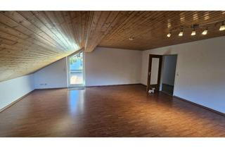 Wohnung mieten in Am Schönenberg 36, 79853 Lenzkirch, 4-Zimmer-Dachgeschosswohnung mit sonnigem Balkon in Lenzkirch