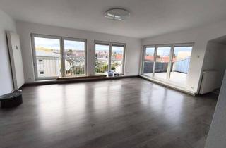 Wohnung mieten in 65451 Kelsterbach, Schöne DG Wohnung mit Loggia, Taunusblick, TG Wannenbad , 2,5 Zimmer