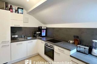 Wohnung mieten in Prinzregentenstraße 93, 83024 West, Dachgeschosstraum mit Loggia und Balkon, chic modernisiert, großzügig und hell.