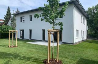 Wohnung mieten in Wilhelm-Guthke-Straße, 15738 Zeuthen, Moderne 4-Zimmer Erdgeschosswohnung mit Garten in Zeuthen
