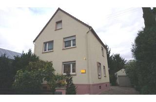 Haus kaufen in 67360 Lingenfeld, Geräumiges 2-Familienhaus mit Einliegerwohnung und Garten