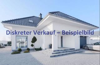 Einfamilienhaus kaufen in 41470 Neuss, Naturnah. Stilvoll. Einzigartig. Großzügiges Einfamilienhaus mit Wellnessbereich in Bestlage