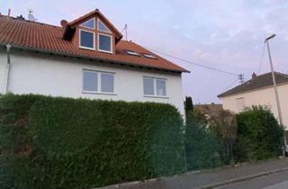Haus mieten in Parkstrasse 16a, 65795 Hattersheim, Großzügige DHH mit Garten