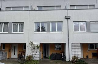 Haus mieten in Maria-Sibylla-Merian Hof 24, 71034 Böblingen, Gepflegtes Reihenmittelhaus mit 6 Zimmern in Böblingen