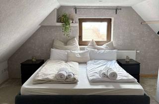 Immobilie mieten in Vaihinger Landstraße, 70195 Botnang, Small furnished Haus, full of possibilities