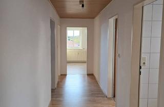Wohnung mieten in Bräugassl, 93155 Hemau, Helle Dachgeschosswohnung im Zentrum von Hemau – ideal für Paare