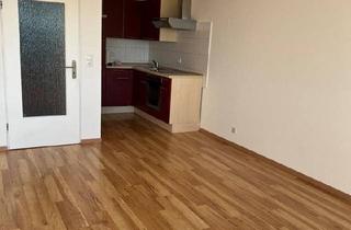 Wohnung kaufen in 37085 Göttingen, Göttingen - Lichtdurchflutetes 1 Zimmer Apartment mit Garage - Provisionsfrei