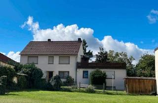 Haus kaufen in 97478 Knetzgau, Knetzgau - Zweifamilienhaus mit schönen Garten