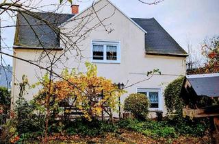 Haus kaufen in 09648 Mittweida, Mittweida - Zweifamilienhaus in Mittweida