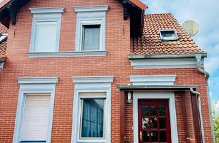 Einfamilienhaus kaufen in 39524 Wust, Schönhausen (Elbe) - Einfamilienhaus mit Nebengelass und Garage