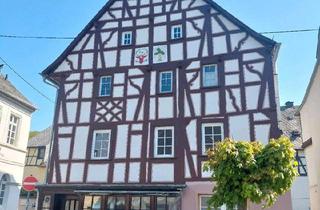 Mehrfamilienhaus kaufen in 55758 Niederwörresbach, Niederwörresbach - Denkmalimmobilie im historischen Ortskern