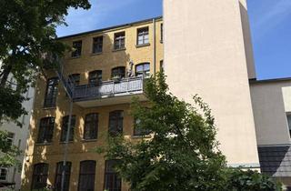 Wohnung kaufen in 04107 Zentrum-Süd, ++ Hochwertige Terrassenwohnung (eigener Gartenanteil//HINTERHAUS) in bester Lage ++