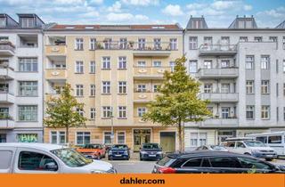 Wohnung kaufen in 10247 Friedrichshain, Helle, bezugsfreie Altbauwohnung mit Balkon im Herzen von Friedrichshain