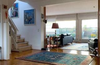 Wohnung kaufen in 47799 Cracau, Lichtdurchflutete Maisonette Wohnung mit zwei Balkonen und Außenkamin im gepflegten Mehrfamilienhaus