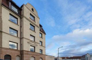 Wohnung kaufen in 90429 Nürnberg, Altbaucharme! Vermietete Wohnung mit Balkon in gepflegtem Gründerzeitanwesen