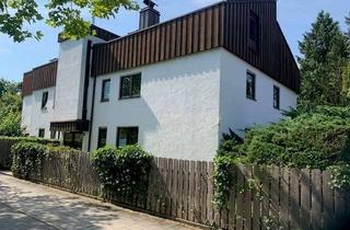 Wohnung kaufen in 85521 Ottobrunn, Charmante Dachgeschosswohnung mit Balkon