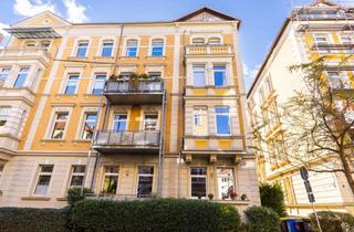 Wohnung kaufen in 38102 Braunschweig, Wohnen mit Weitblick – lichtdurchflutete 2- Zimmerwohnung im Dachgeschoss mit Flair